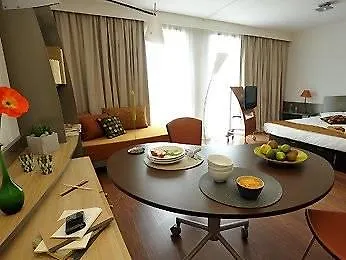 Hotel apartamentowy Adagio Centre 4*