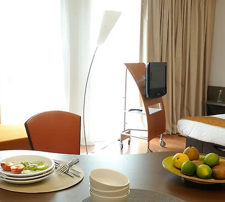 Hotel apartamentowy Adagio Centre 4*